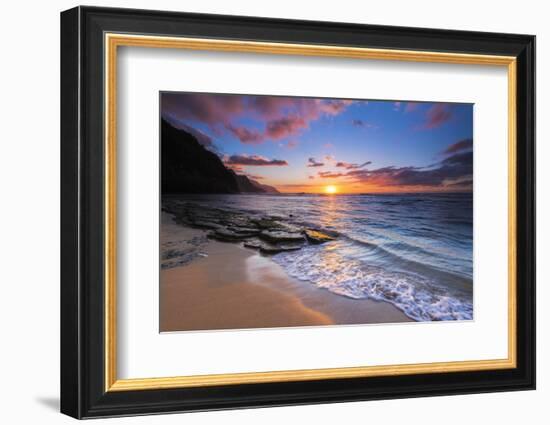 Sunset over the Na Pali Coast from Ke'e Beach, Haena State Park, Kauai, Hawaii, USA-Russ Bishop-Framed Photographic Print