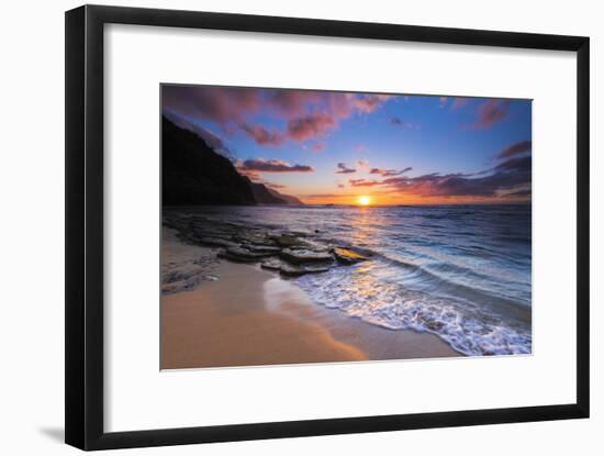 Sunset over the Na Pali Coast from Ke'e Beach, Haena State Park, Kauai, Hawaii, USA-Russ Bishop-Framed Photographic Print