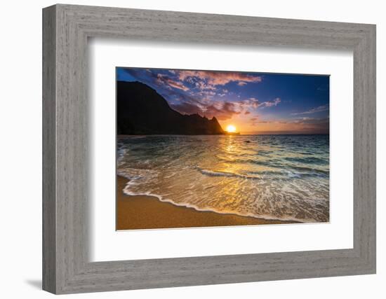 Sunset over the Na Pali Coast from Tunnels Beach, Haena State Park, Kauai, Hawaii, USA-Russ Bishop-Framed Photographic Print
