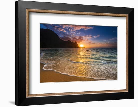 Sunset over the Na Pali Coast from Tunnels Beach, Haena State Park, Kauai, Hawaii, USA-Russ Bishop-Framed Photographic Print