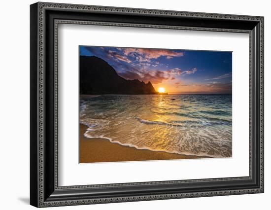 Sunset over the Na Pali Coast from Tunnels Beach, Haena State Park, Kauai, Hawaii, USA-Russ Bishop-Framed Photographic Print