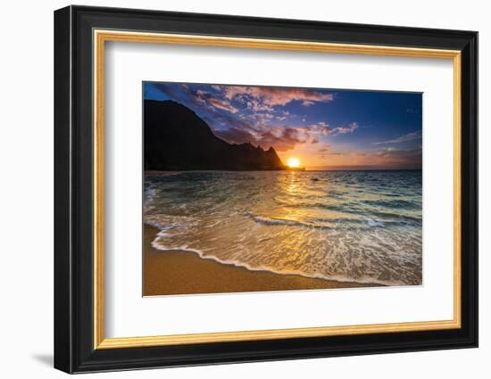 Sunset over the Na Pali Coast from Tunnels Beach, Haena State Park, Kauai, Hawaii, USA-Russ Bishop-Framed Photographic Print