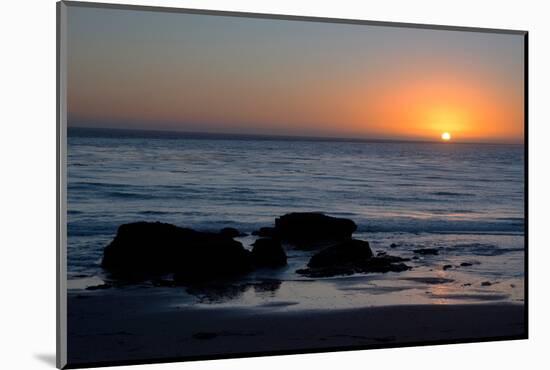Sunset over the ocean, with rocks in the foreground, San Simeon, California-Ethel Davies-Mounted Photographic Print