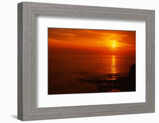 Sunset over the Sea, Laguna Beach, California, USA-null-Framed Photographic Print