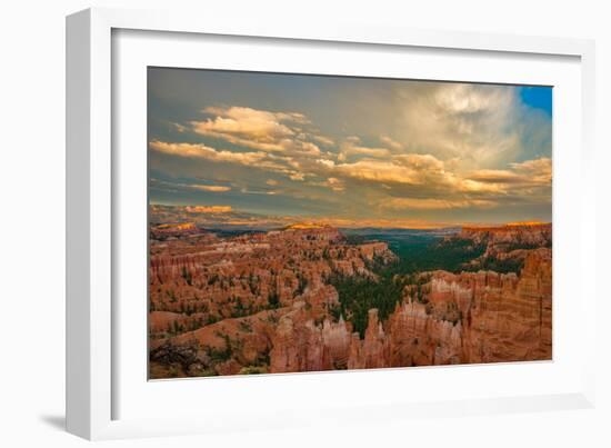 Sunset Point View, Bryce Canyon National Park, Utah, Wasatch Limestone Pinnacles-Tom Till-Framed Photographic Print