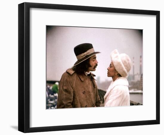 Super Fly, Ron O'Neal, Sheila Frazier, 1972-null-Framed Photo