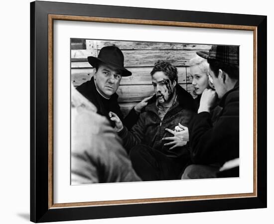 Sur les quais On The Waterfront d' Elia Kazan with Karl Malden, Marlon Brando, Eva Marie Saint, 195-null-Framed Photo