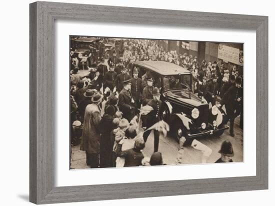 Surprise Drive to Hoxton, 1937-null-Framed Photographic Print