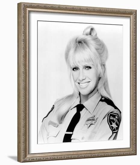 Suzanne Somers, She's the Sheriff (1987)-null-Framed Photo