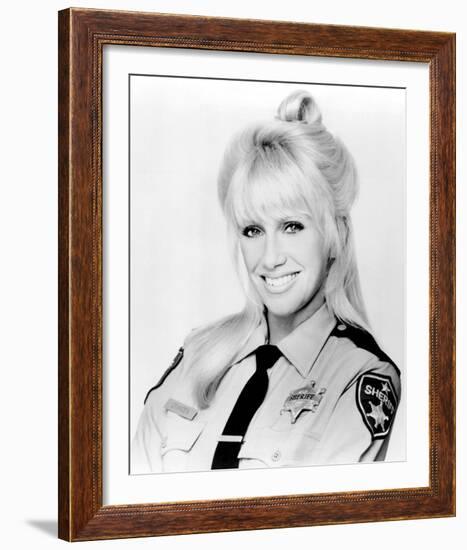 Suzanne Somers, She's the Sheriff (1987)-null-Framed Photo