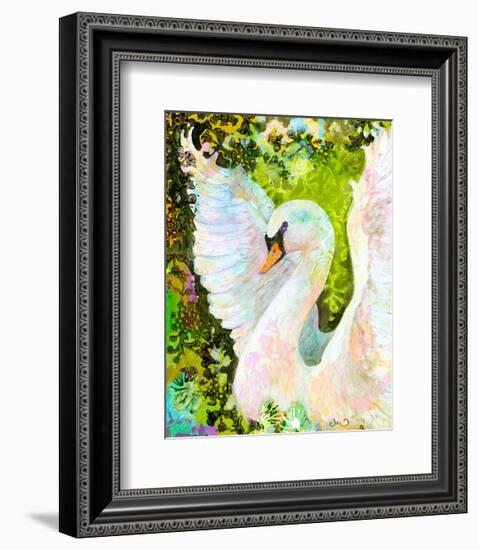 Swan-Jennifer Lommers-Framed Art Print