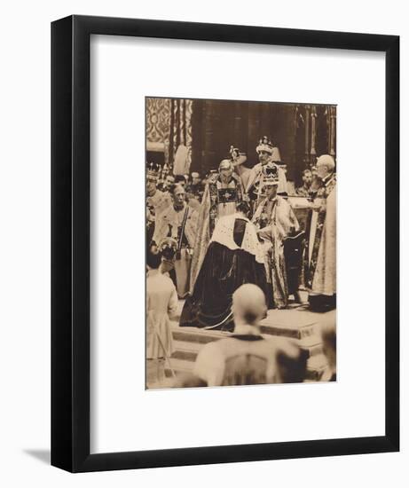 'Swearing Fealty', May 12 1937-Unknown-Framed Photographic Print