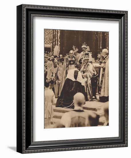 'Swearing Fealty', May 12 1937-Unknown-Framed Photographic Print