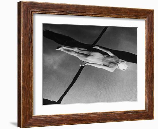 Swimmer Jeanne Wilson Underwater-Wallace Kirkland-Framed Photographic Print