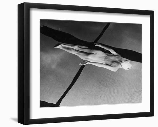 Swimmer Jeanne Wilson Underwater-Wallace Kirkland-Framed Photographic Print