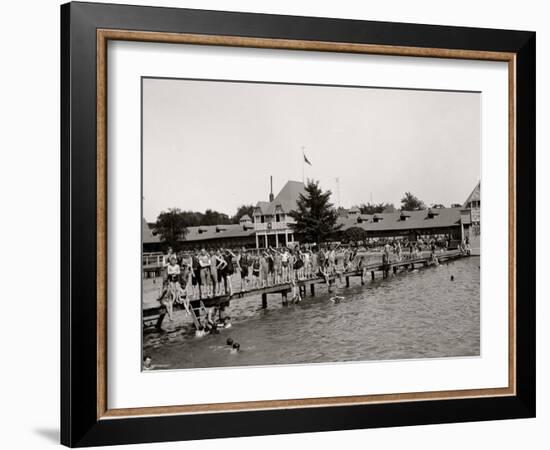 Swimming Pool, Belle Isle Park, Detroit, Mich.-null-Framed Photo