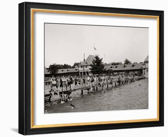 Swimming Pool, Belle Isle Park, Detroit, Mich.-null-Framed Photo