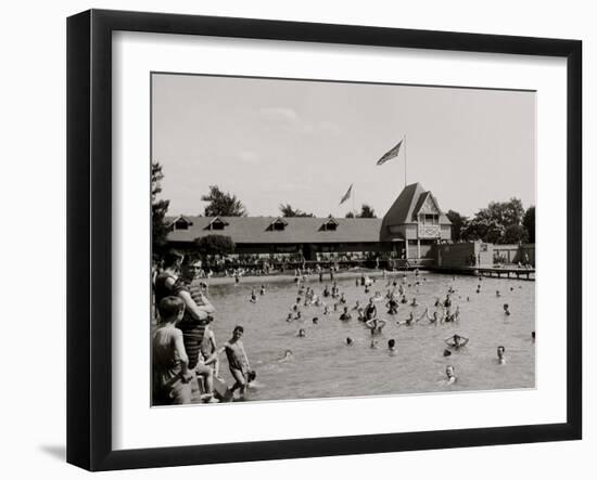 Swimming Pool, Belle Isle Park, Detroit, Mich.-null-Framed Photo