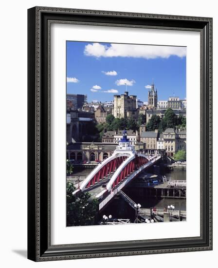 Swing Bridge and Castle, Newcastle (Newcastle-Upon-Tyne), Tyne and Wear, England, United Kingdom-James Emmerson-Framed Photographic Print