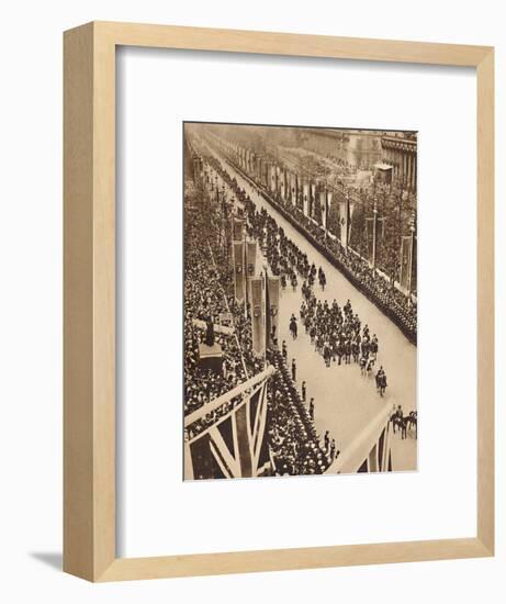 'Swinging Down the Mall', May 12 1937-Unknown-Framed Photographic Print