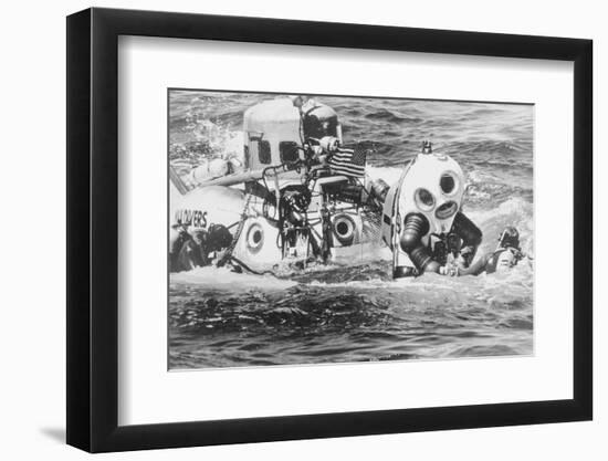 Sylvia Earle Descending into the Ocean-Bettmann-Framed Photographic Print