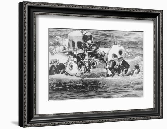 Sylvia Earle Descending into the Ocean-Bettmann-Framed Photographic Print