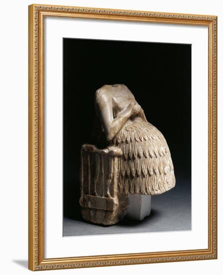 Syria, Tell Aswad, Sculpture Representing a Seated Female Figure, Circa 2550-2330 B.C.-null-Framed Giclee Print