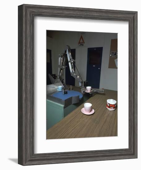 Table-clearing robot-Meredith Thring-Framed Photographic Print