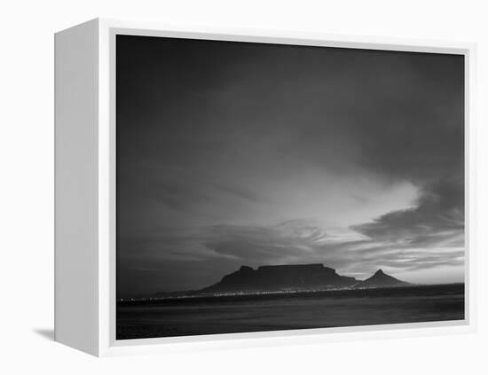 Table Mountain, Sunset, Cape Town, South Africa-Steve Vidler-Framed Premier Image Canvas
