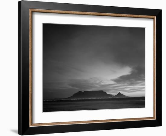 Table Mountain, Sunset, Cape Town, South Africa-Steve Vidler-Framed Photographic Print