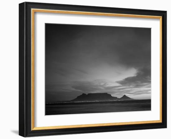 Table Mountain, Sunset, Cape Town, South Africa-Steve Vidler-Framed Photographic Print