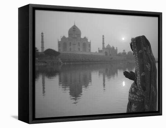 Taj Mahal, Agra, Uttar Pradesh, India-Doug Pearson-Framed Premier Image Canvas