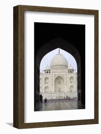 Taj Mahal, UNESCO World Heritage Site, Agra, Uttar Pradesh, India, Asia-Balan Madhavan-Framed Photographic Print