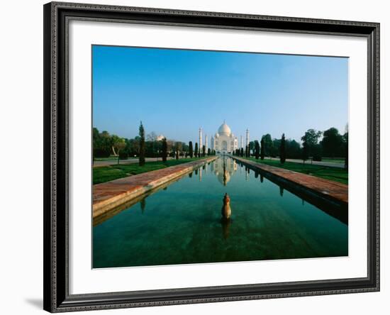 Taj Mahal, Uttar Pradesh, India-Dee Ann Pederson-Framed Photographic Print