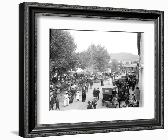 Taos, C.1900-10 (B/W Photo)-George Lytle Beam-Framed Giclee Print