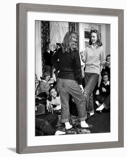 Teenage Girls Wearing Blue Jeans Hang Out Eating and Drinking Cokes, Des Moines, Iowa-Nina Leen-Framed Photographic Print