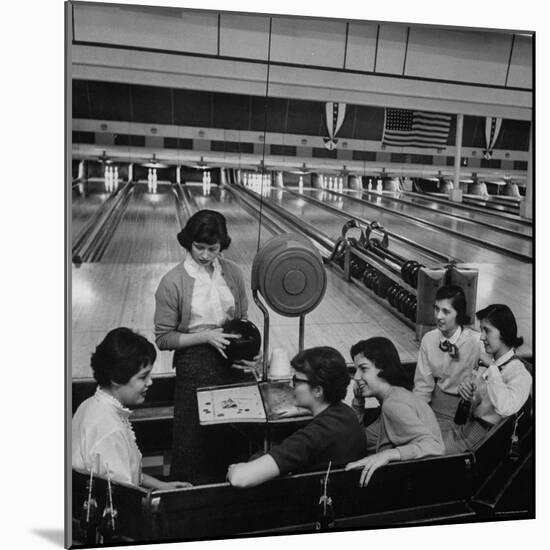 Teenagers Spending Allowance on Bowling-Nina Leen-Mounted Photographic Print