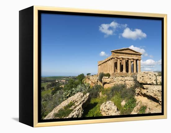Tempio Di Concordia (Concord), Valle Dei Templi, UNESCO World Heritage Site, Agrigento, Sicily, Ita-Stuart Black-Framed Premier Image Canvas
