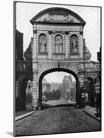 Temple Bar Archway, at the Stand End of Fleet Street, London, 1877-null-Mounted Giclee Print