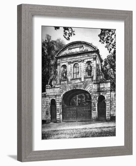 Temple Bar, Theobalds Park, Near Cheshunt, Hertfordshire, 1926-1927-McLeish-Framed Giclee Print