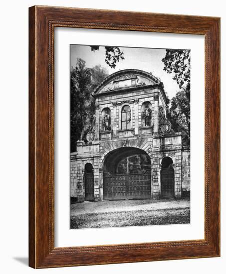 Temple Bar, Theobalds Park, Near Cheshunt, Hertfordshire, 1926-1927-McLeish-Framed Giclee Print