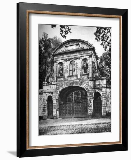 Temple Bar, Theobalds Park, Near Cheshunt, Hertfordshire, 1926-1927-McLeish-Framed Giclee Print