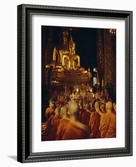 Temple of the Golden Buddha, Bangkok, Thailand, Asia-David Lomax-Framed Photographic Print