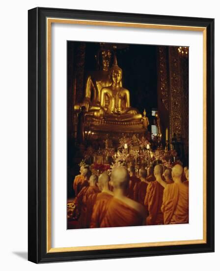 Temple of the Golden Buddha, Bangkok, Thailand, Asia-David Lomax-Framed Photographic Print