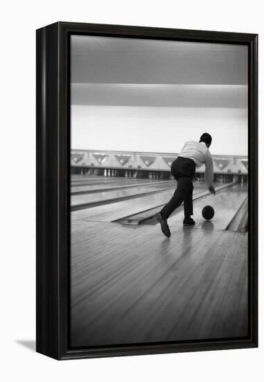 Ten Pin Bowling, Sheffield, South Yorkshire, 1964-Michael Walters-Framed Premier Image Canvas