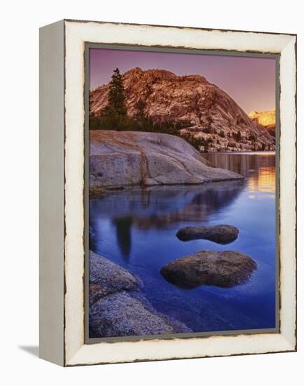 Tenaya Lake at Sunset in Yosemite National Park-Melissa Southern-Framed Premier Image Canvas