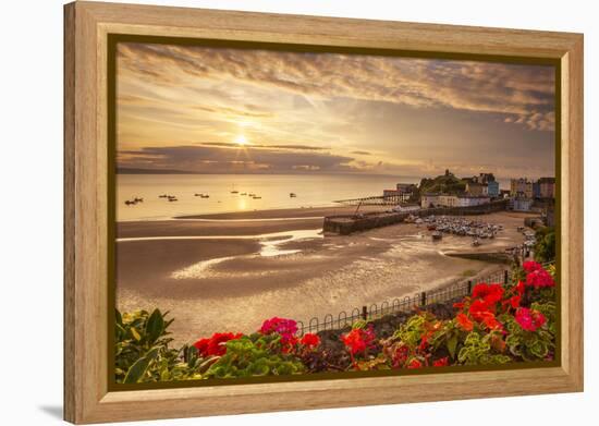 Tenby, Pembrokeshire, Wales, United Kingdom, Europe-Billy Stock-Framed Premier Image Canvas