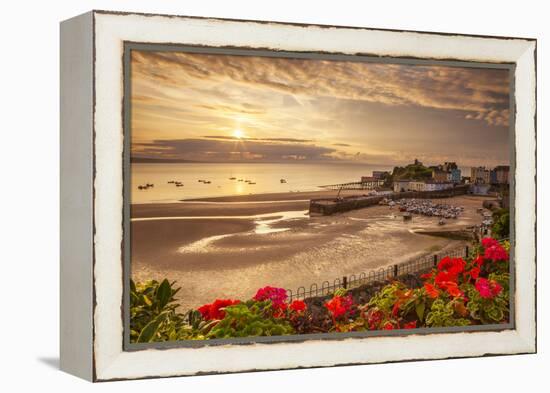 Tenby, Pembrokeshire, Wales, United Kingdom, Europe-Billy Stock-Framed Premier Image Canvas