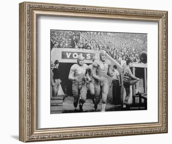 Tennessee Volunteers Football Team-null-Framed Art Print