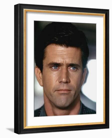 TEQUILA SUNRISE, 1988 directed by ROBERT TOWNE Mel Gibson (photo)-null-Framed Photo